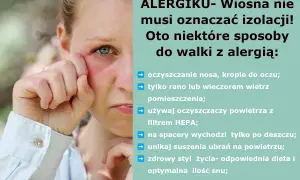 Dziewczyna z zaczerwienionym okiem i opuchniętą skórą, pocierająca oko ręką.