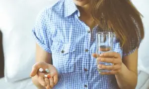 Najlepszy czas przyjmowania leków na cholesterol. Unikaj groźnych błędów
