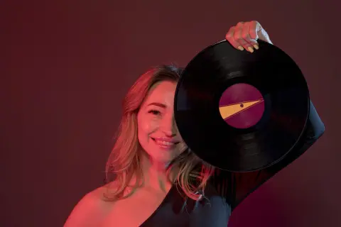 Winylowe wydania albumów Adele — dlaczego te płyty przyciągają Polaków?
