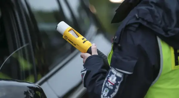 Czy 1 promil alkoholu to dużo? Skutki dla zdrowia i prowadzenia pojazdów