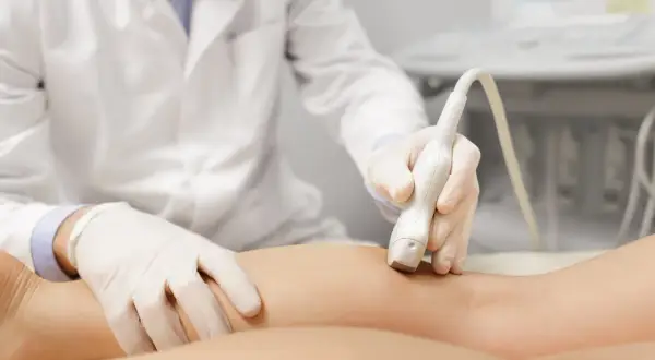 Znaczenie regularnych badań naczyń krwionośnych nóg