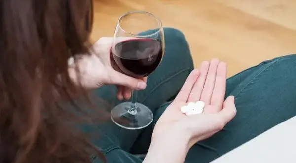Furagina i alkohol: Niebezpieczne połączenie - Skutki i Zagrożenia